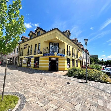 Penzion Felix Topoľčany Exterior foto